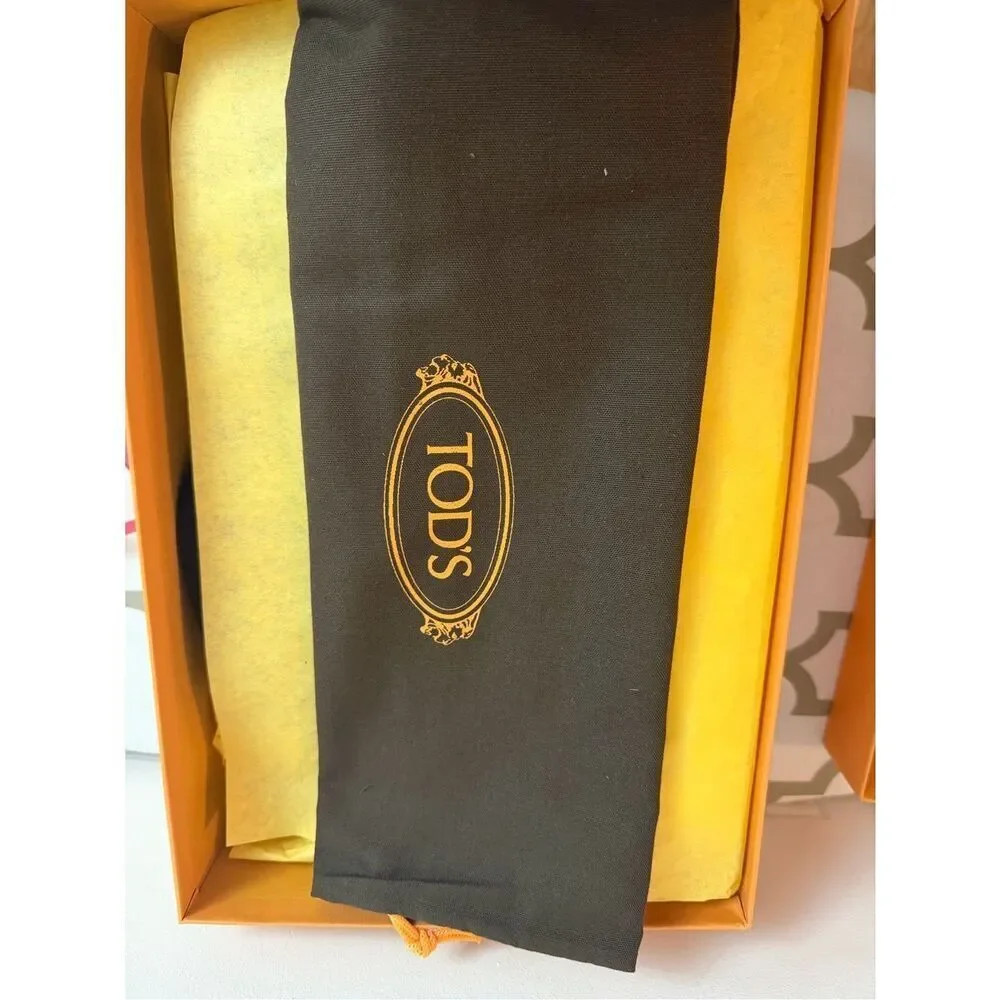 Tod’s leather brown chelsea boots New in the box Size 36= US 6